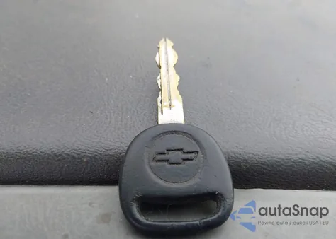 2005 Chevrolet Silverado 2500Hd Lt from USA, damaged, VIN 1GCHK23245F875687